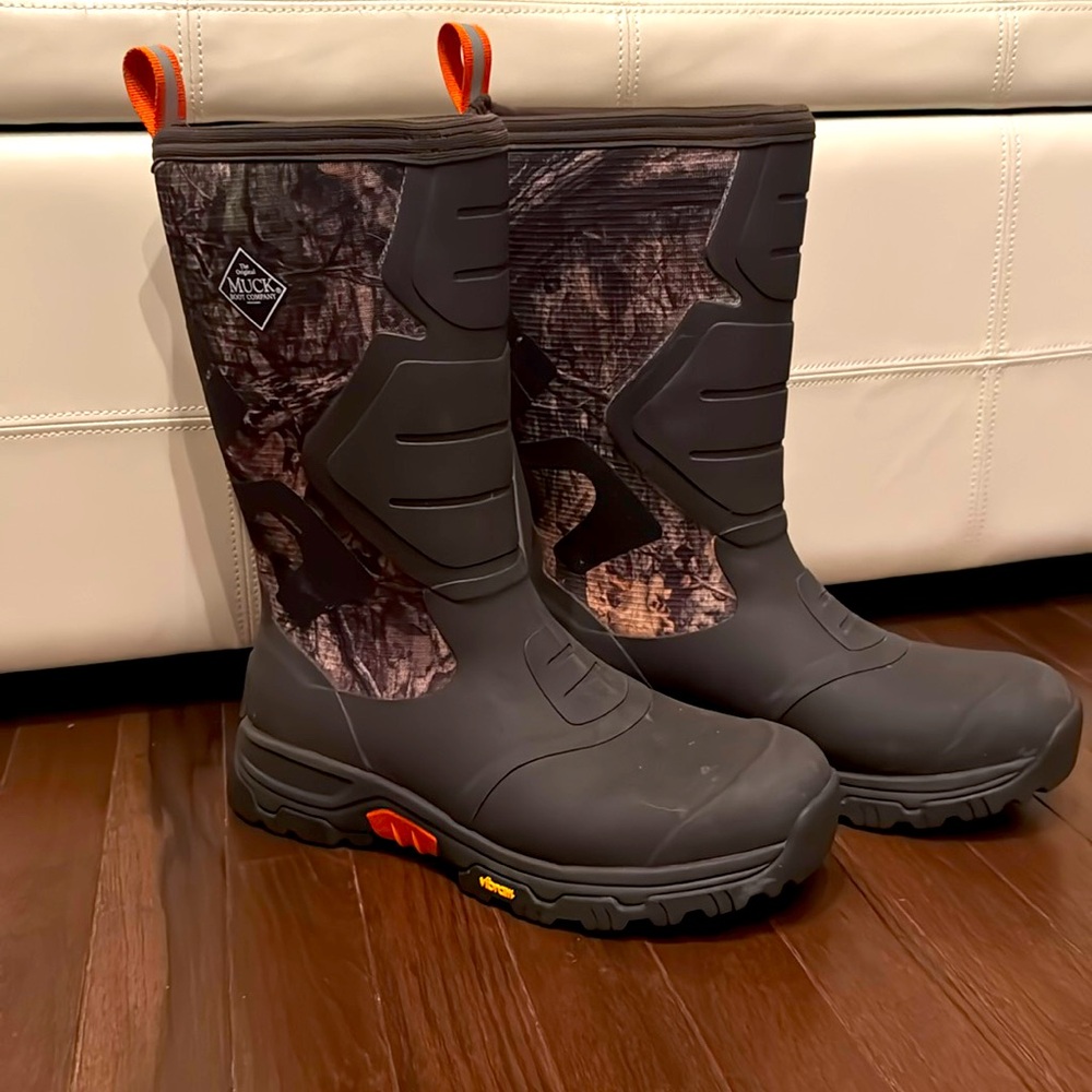 Men's Mossy Oak Country DNA Apex Pro Vibram Arctic Grip All-Terrain Boot Size 10